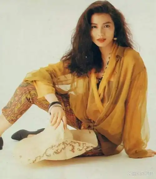 凭借毅力和恒心,钟楚红的演技迅速进步.