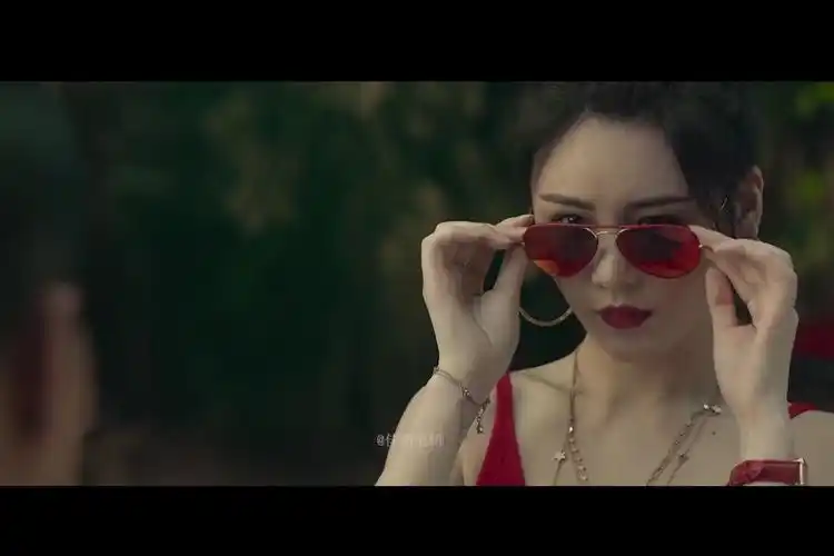 追龙2绝色美女2k画质王晶导演新一代晶女郎兔兔邱意浓