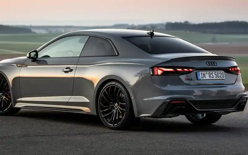 2020 audi rs 5-惊险的高性能双门跑车【cars garage】