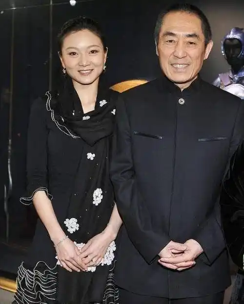 张艺谋原话:为什么跟巩俐在一起8年,却娶了小自己31岁的无锡姑娘?