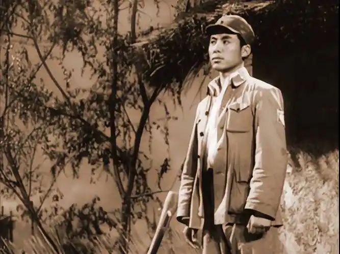 这是徐林格最后的5张照片,看着令人心酸,银幕最佳指导员,已离世49年