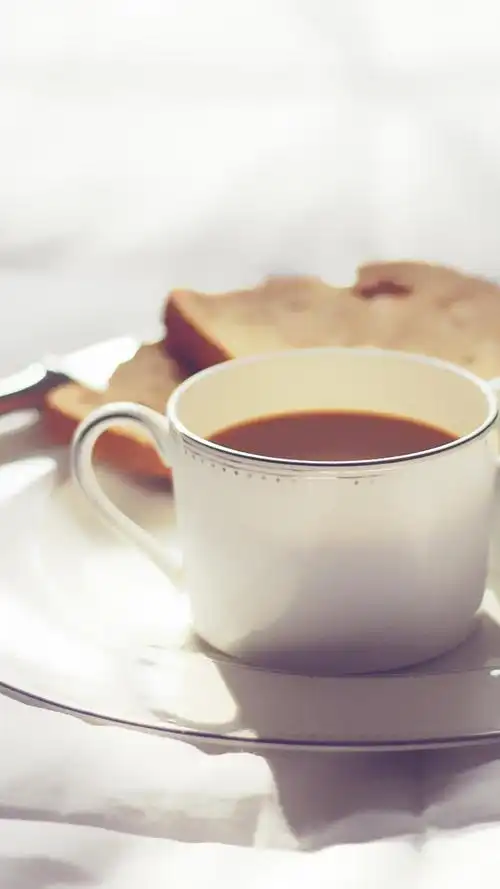 咖啡杯唯美意境手机壁纸