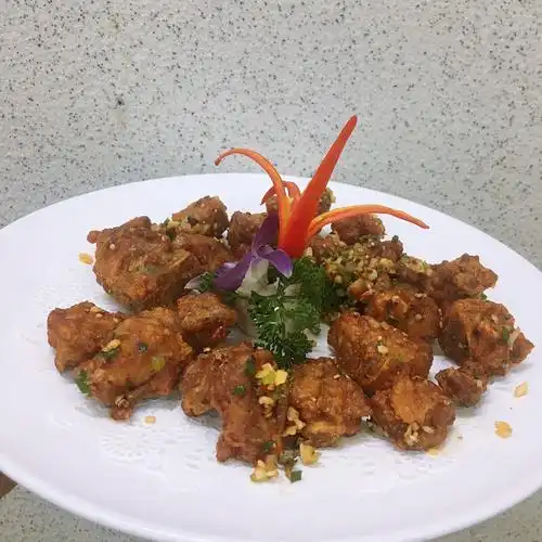 湛江第一家"网红烤牛骨髓"之五湖食海美食馆