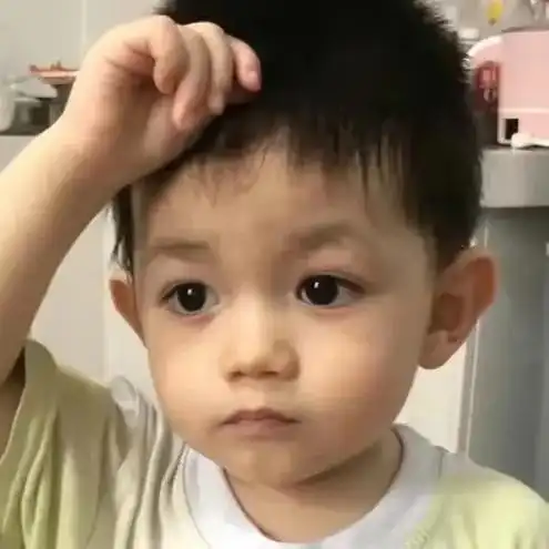 3岁vv一年前居然才两岁.来看威贵妃年轻时的美貌@混血宝宝威 - 抖音
