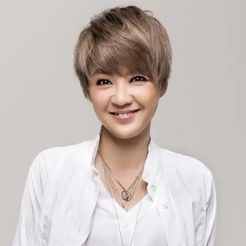 chan) /i>,1965年7月28日出生于香港,中国香港女歌手