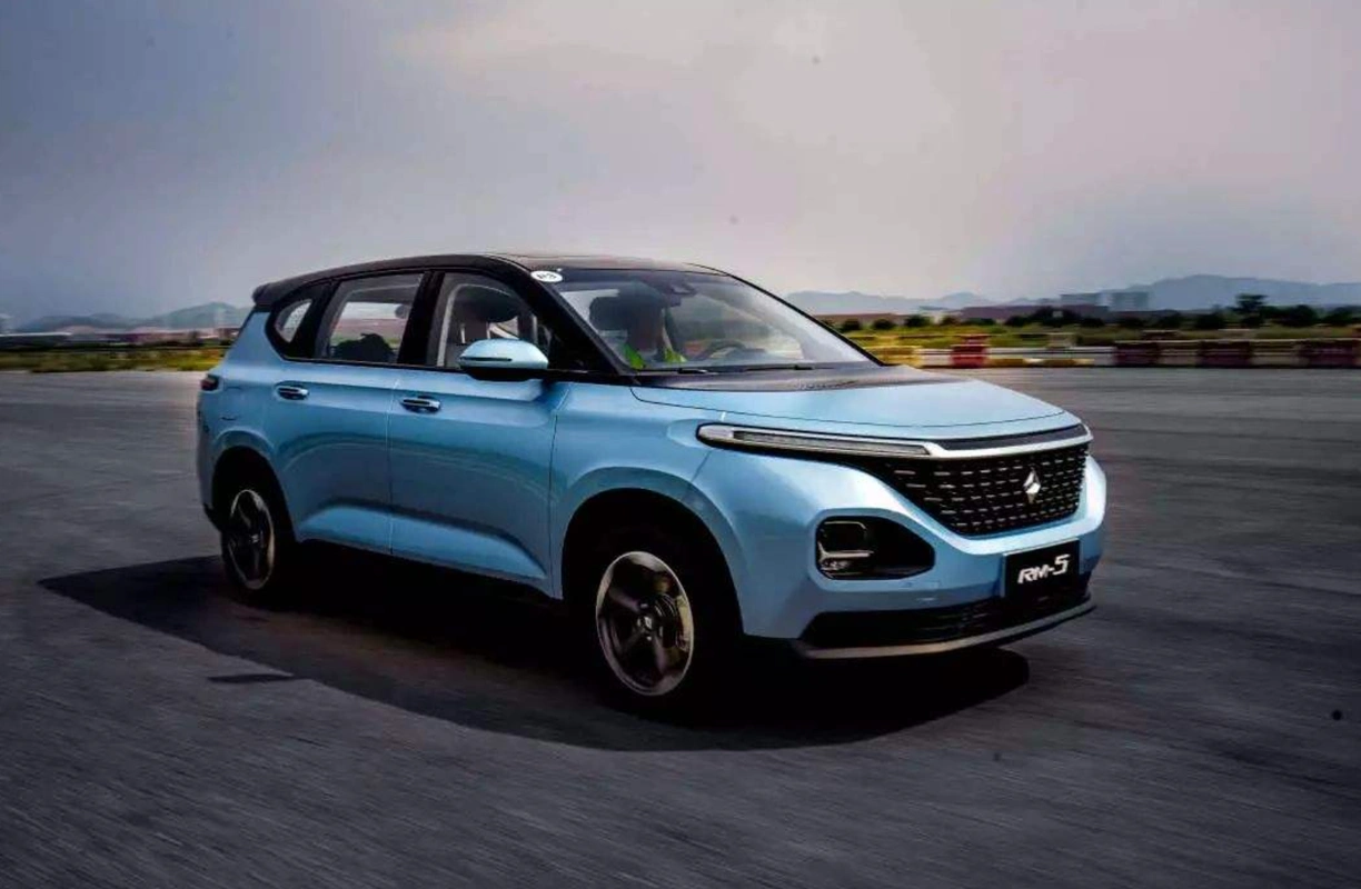10万左右买什么车好想要支持国产新宝骏rm5是一个好选择