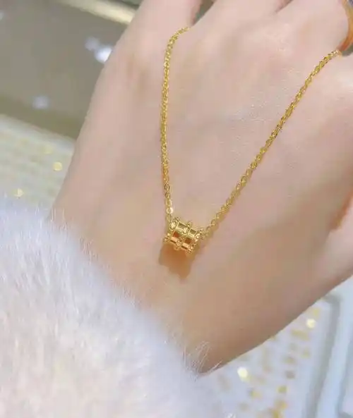 香港周六福999足金系列开团价99元起十二生肖手串项链蝴蝶结项链平安