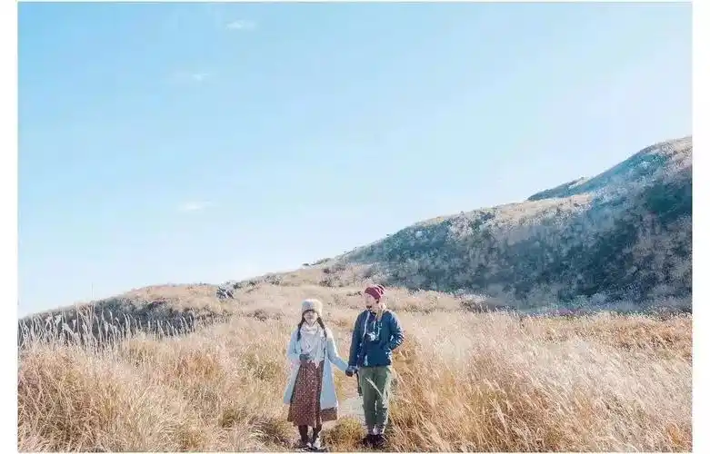 闺蜜拍照姿势2个人的(两个人拍合照的几个小技巧) - 散下步