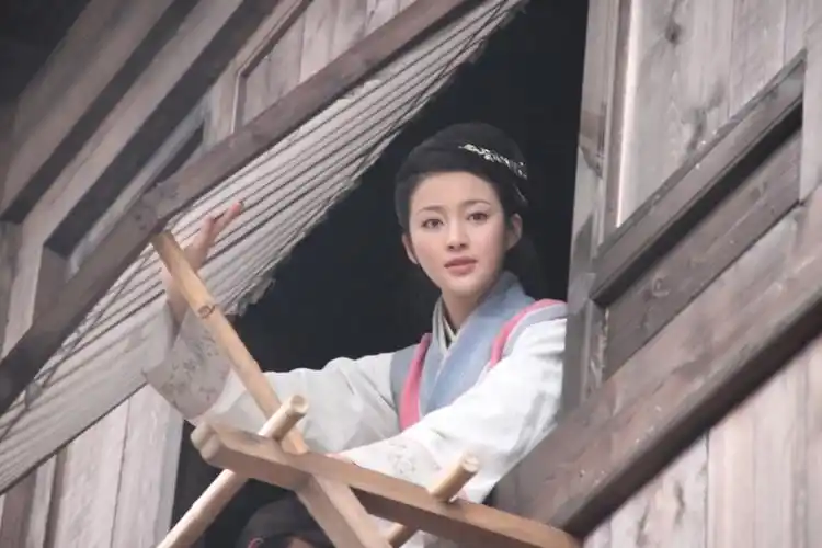 歪读《水浒》:可怜的潘金莲