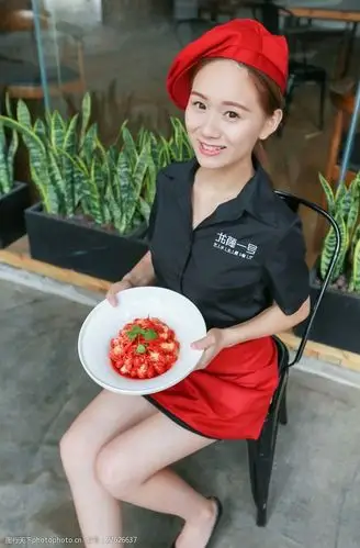 餐厅美女服务员图片