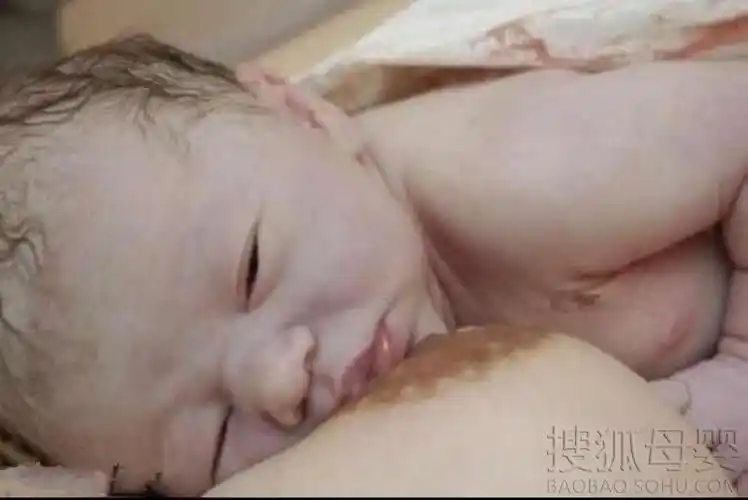 国外孕妇顺产惊心全过程实拍组图