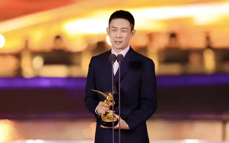 张译年度m榜年度杰出男演员颁奖cut