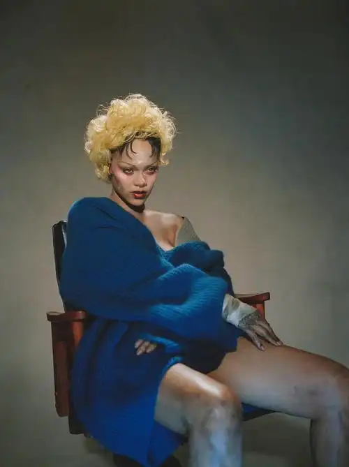 蕾哈娜 x 《interview》杂志新封面