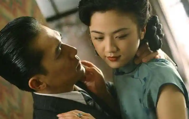 赵丽颖回答很诚实,杨幂经验尽显老道_明星_专业_故事