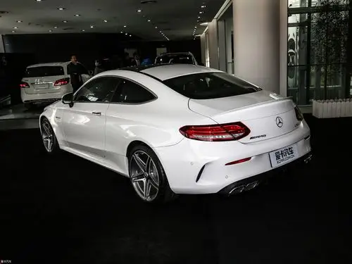 【2016款奔驰c级amgamg c 63 coupe_整体外观_213/1189张图片】_汽车