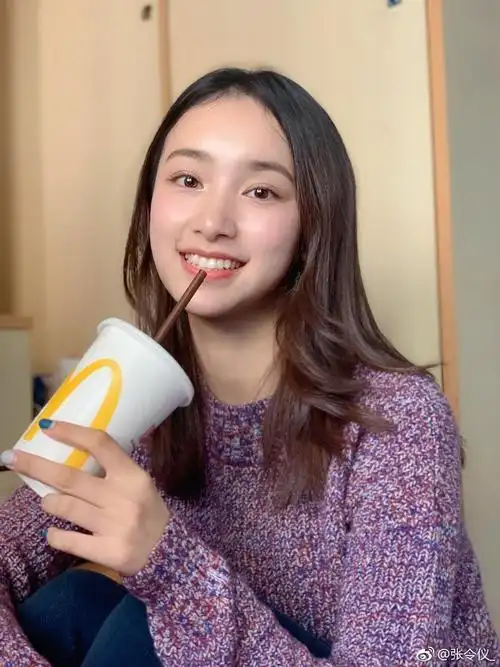 张令仪_演员_作品_个人资料_简历_八卦_留言 - 酷乐米