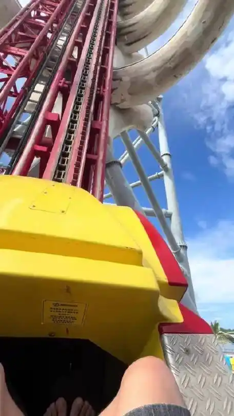 第一视角体验过山车