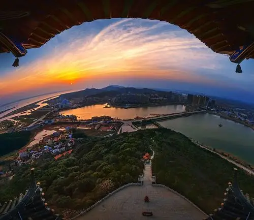 上一页 下一页 作品名称: 大美都昌  作品描述:   拍摄地点: 都昌南山