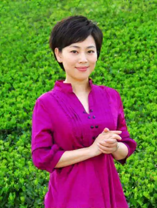 不一样的慕林杉用微笑传递满满的正能量