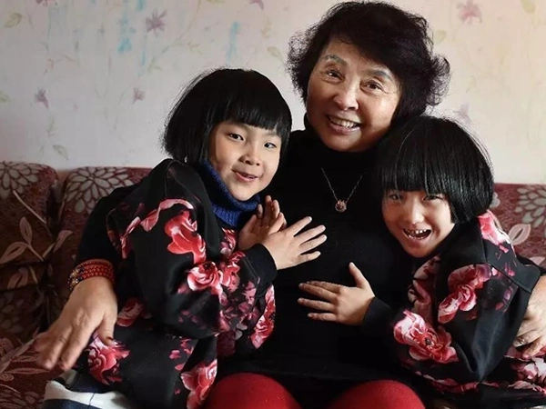 60岁失独母亲生下双胞胎的盛海琳现状如何