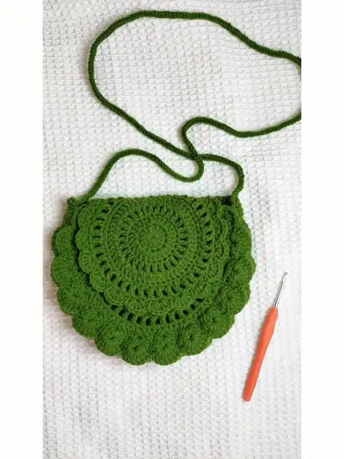 钩针花朵镂空包