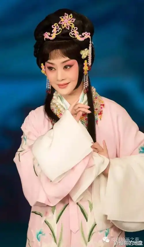 赞京剧演员《李胜素》