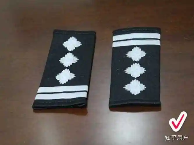 为什么很多部门的衣服和警察制服相似,难道不会影响警察执法吗?