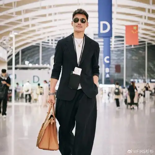 中国杉杉  西服专家##杉杉品牌官宣代言人胡兵