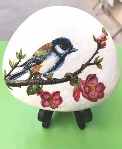 手绘五彩鹅卵石美术绘画石头卡通创意彩绘鹅卵石