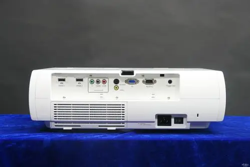 真实色彩 爱普生eh-tw3300c家用投影机评测