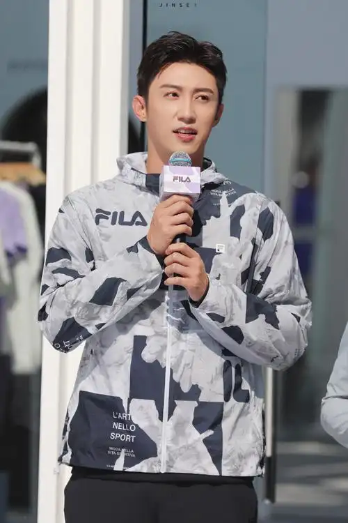 黄景瑜fila时尚运动代言人