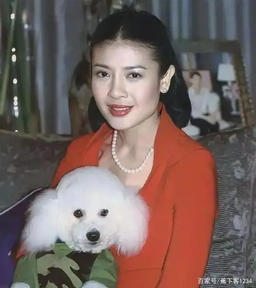 泰国最美王妃西拉米