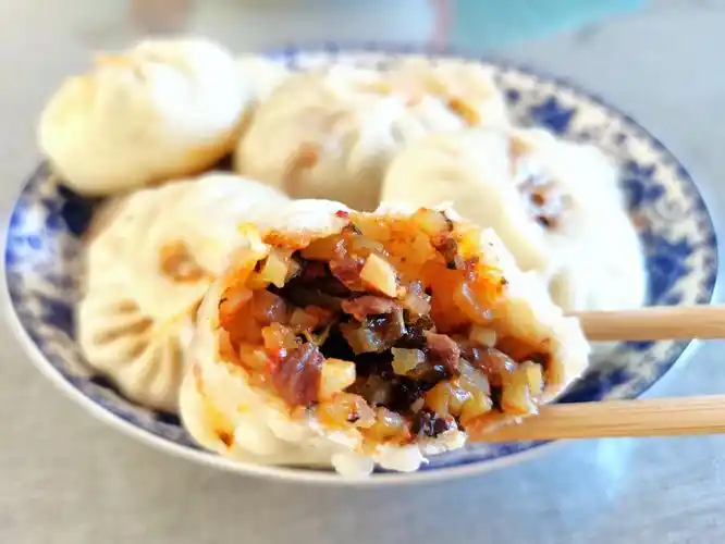 皮软馅香的地软包子怎么做(这锅包子做法做一次都吃不够)