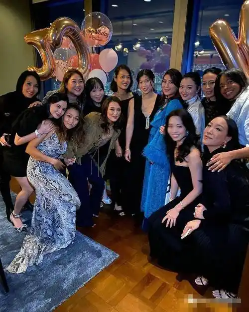 她是香港名媛,嫁富豪往来多二代,36岁人工生双胞胎,婚礼有格调