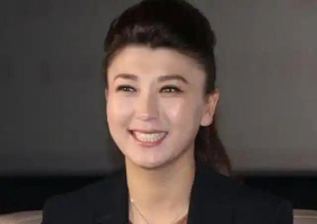 她拒绝赵本山,低调嫁小沈阳恩人,如今48岁成这样|赵本山|闫学晶|林越