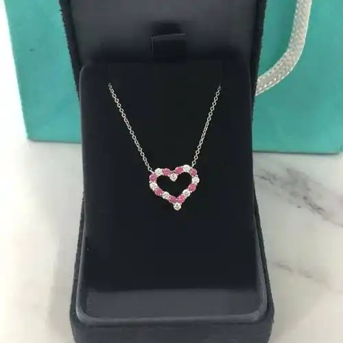 蒂芙尼中号爱心红宝石项链