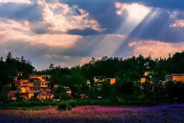 贵州省六盘水市有哪些景区 贵州省毕节六盘水市4a-七彩女神