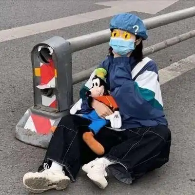 沙雕女头像真人