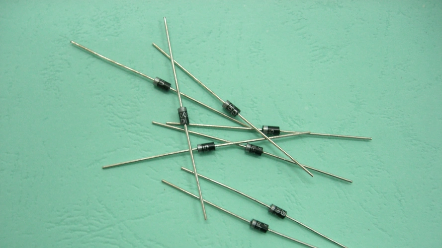 供应一般整流二极管1n4007