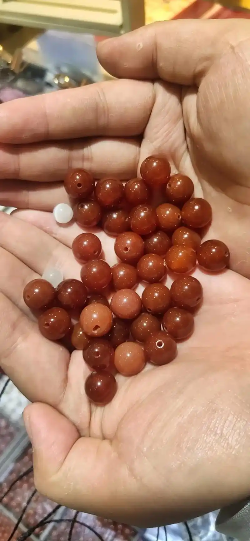 红玛瑙 #纯手工编绳 和我家老王～@依然～  - 抖音