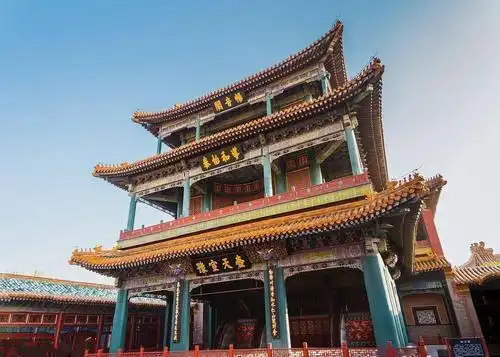 故宫博物院畅音阁大戏楼和河北承德避暑山庄内的清音阁大戏楼