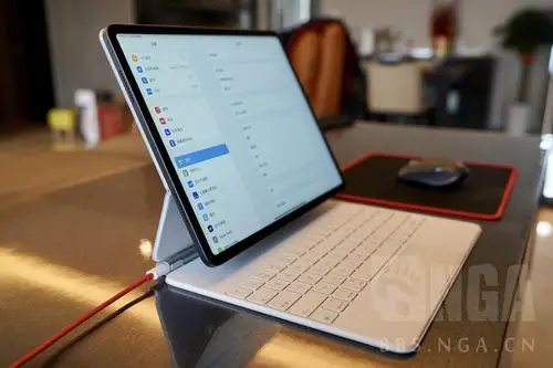 ipadpro2021129寸上手体验简单说一下暗边光晕和可视角度问题