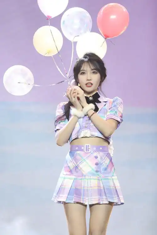 1全国巡演首站——成都站返图靠近点 勇敢点怦然心动只为你遇见你的