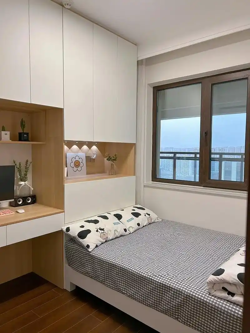 5×2.7米的小卧室