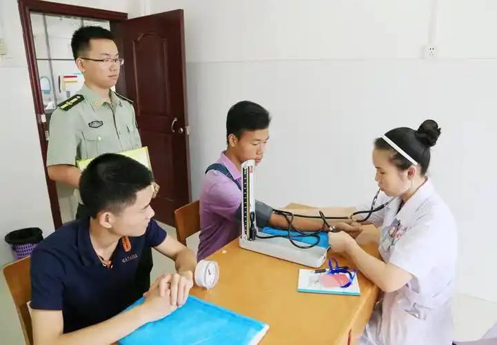 融安县2017年夏季征兵体检正式启动(图)