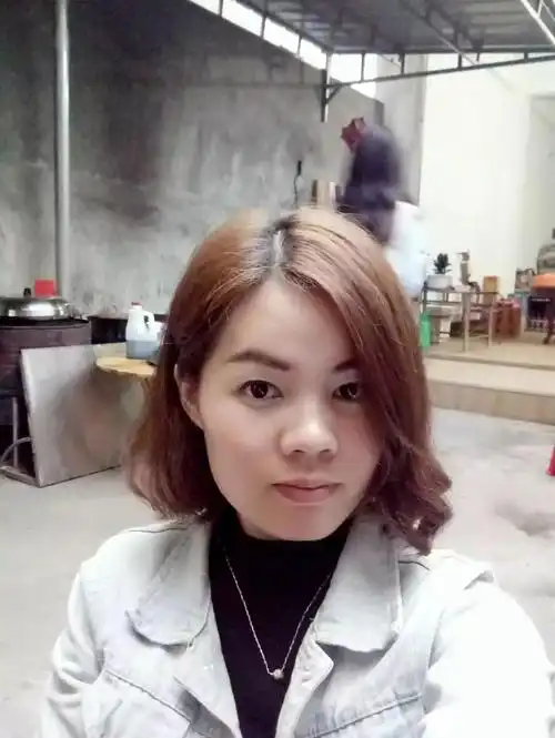 【征婚】马宁90年离异女 寻找稳重顾家的另一半