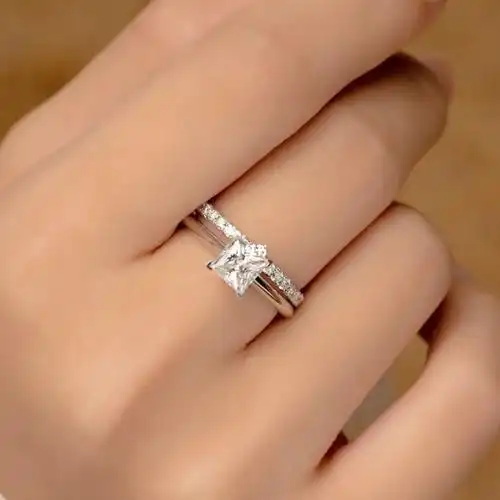 公主的公主方钻戒