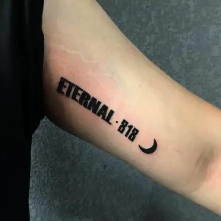 很好看的简约英文字母纹身图案9张简约字母4