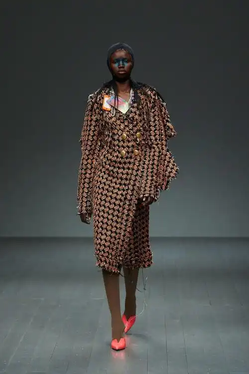 夸张戏剧型大杂烩