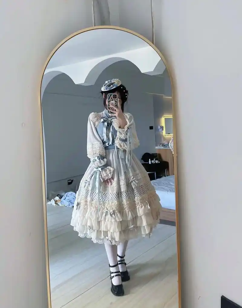 lolita #lo娘  #古典玩偶 又到了一年当中最适合 - 抖音